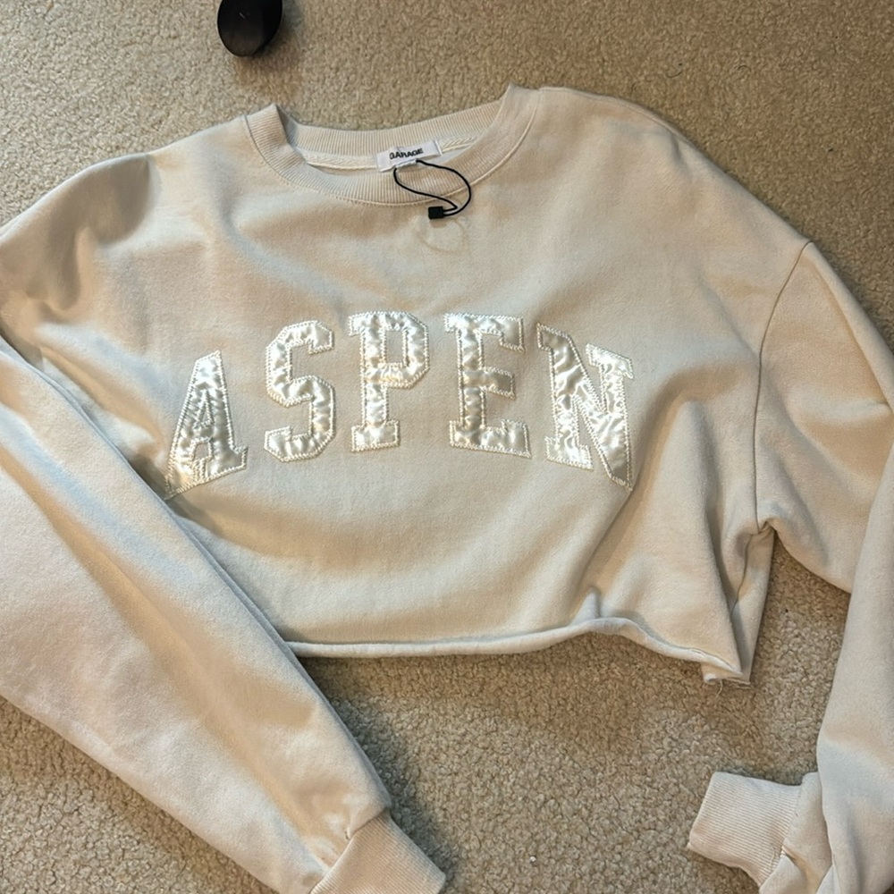 Garage size xtra small cropped long sleeve
